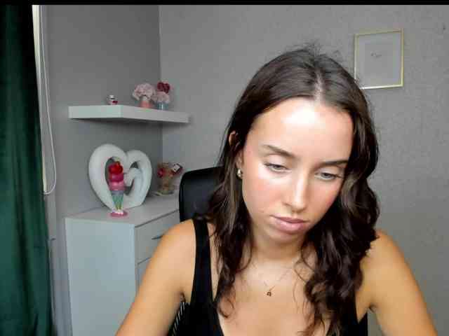 adeleLive webcam