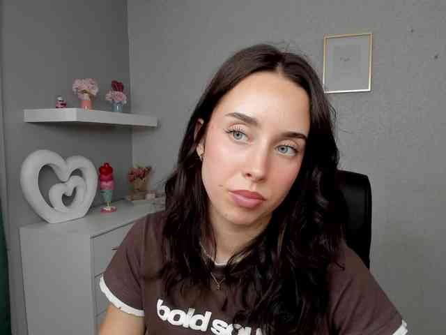 adeleLive webcam