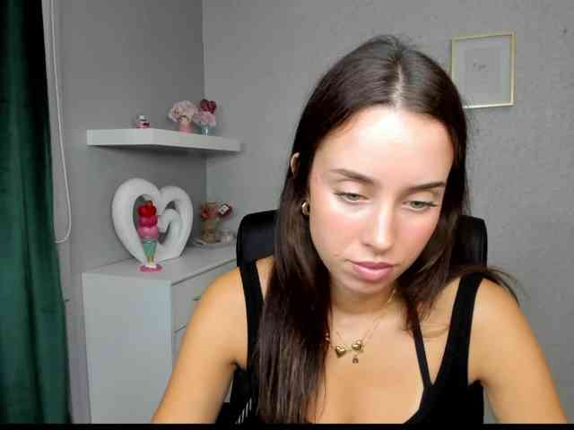 adeleLive webcam