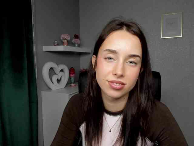adeleLive webcam