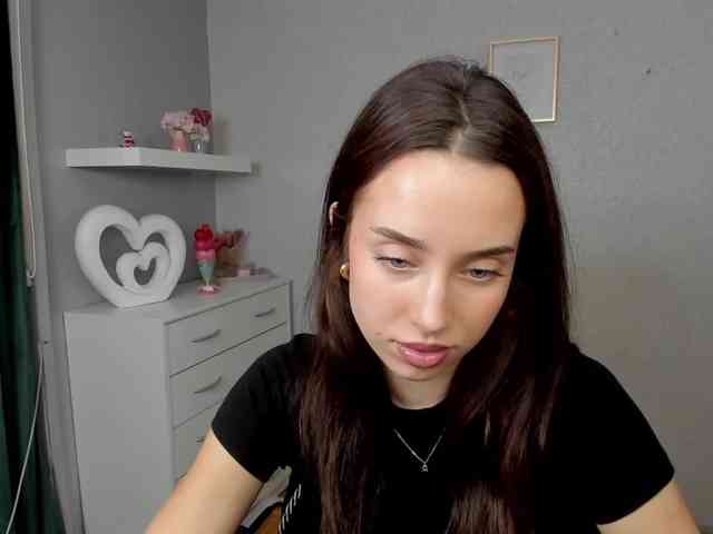 adeleLive webcam