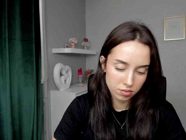 adeleLive webcam