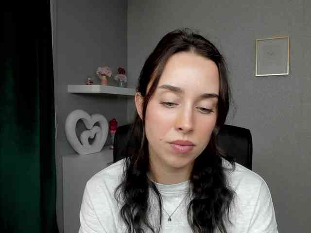 adeleLive webcam