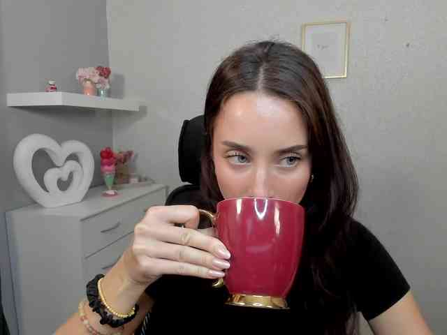 adeleLive webcam