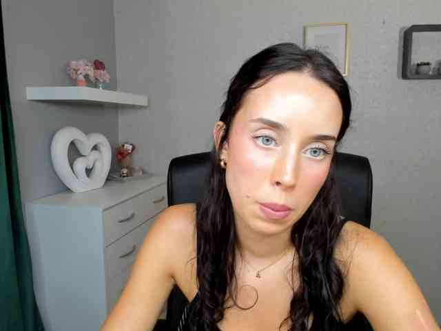 adeleLive webcam
