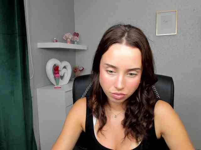 adeleLive webcam