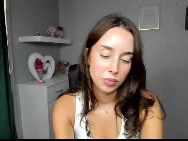adeleLive webcam