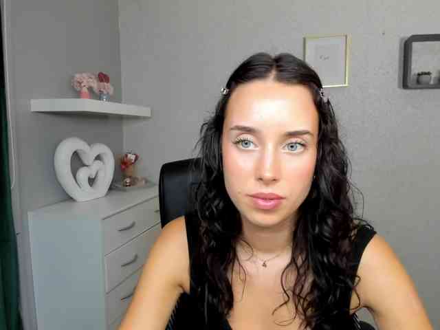 adeleLive Live Webcam on BongaCams