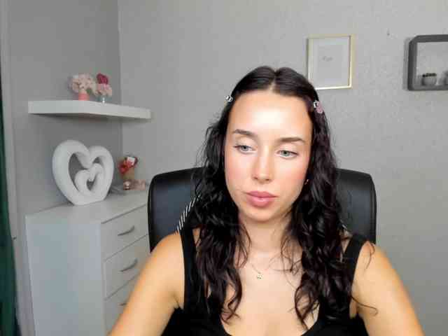 adeleLive Live Webcam on BongaCams