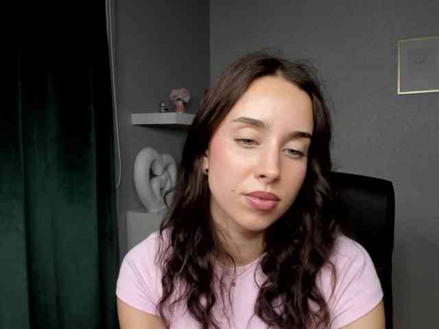 adeleLive webcam