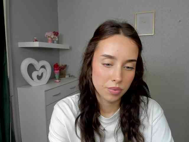 adeleLive webcam