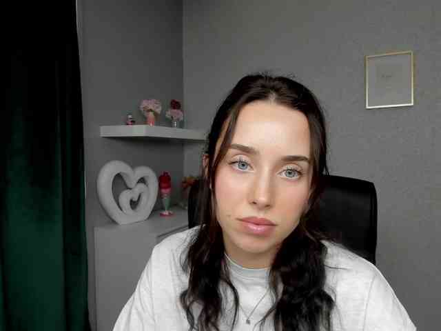 adeleLive webcam