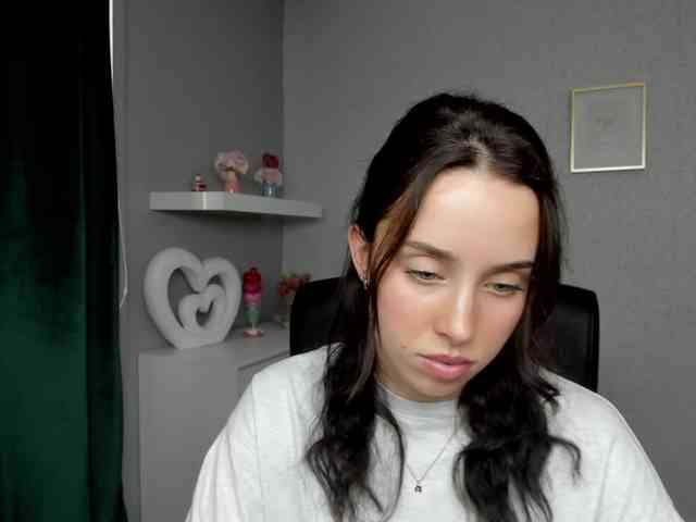 adeleLive webcam