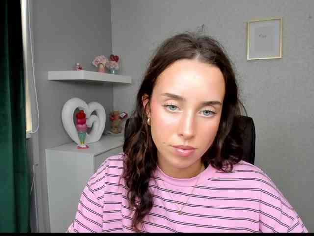 adeleLive webcam