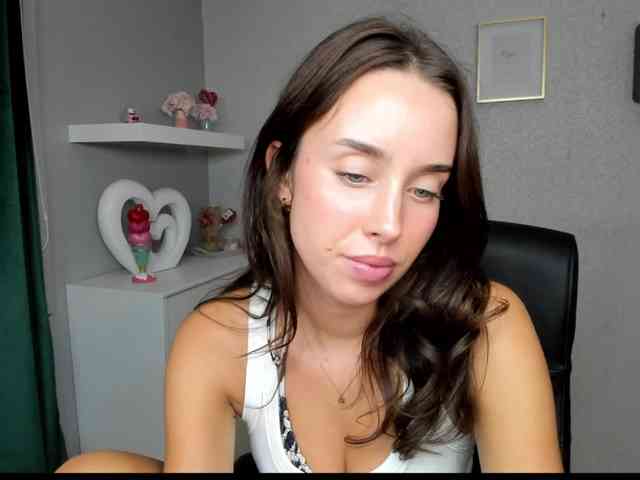 adeleLive webcam