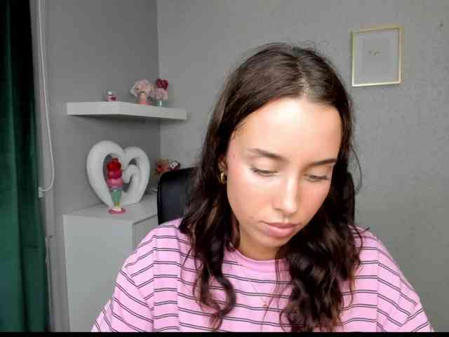 adeleLive webcam