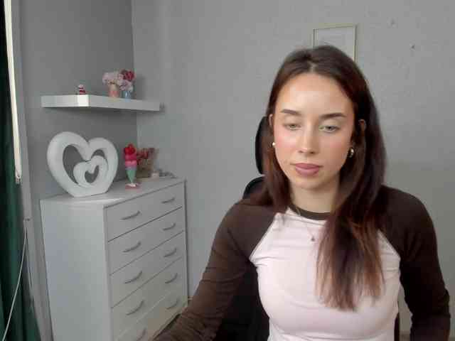 adeleLive webcam