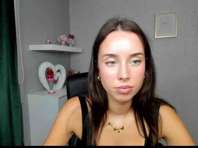 adeleLive webcam
