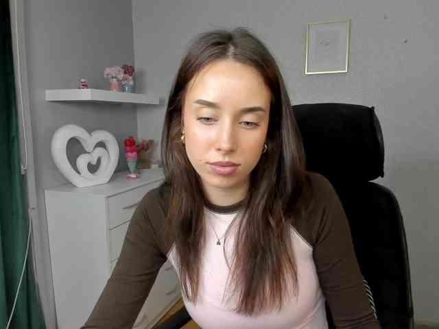 adeleLive webcam