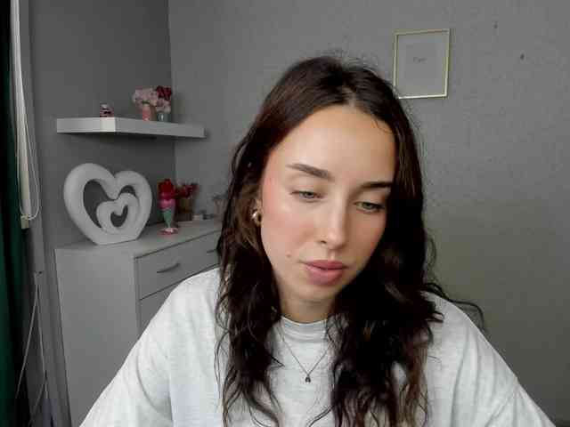 adeleLive webcam