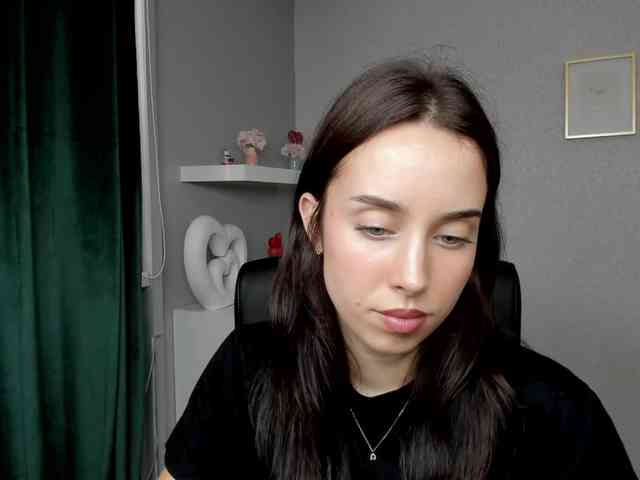 adeleLive webcam