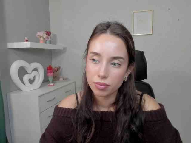 adeleLive webcam
