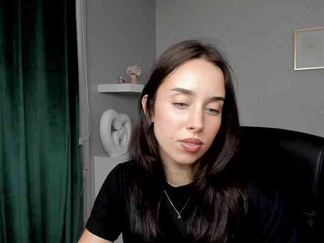 adeleLive webcam