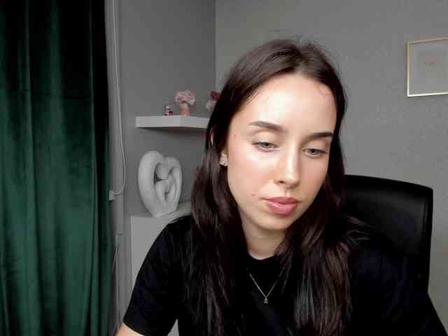 adeleLive webcam