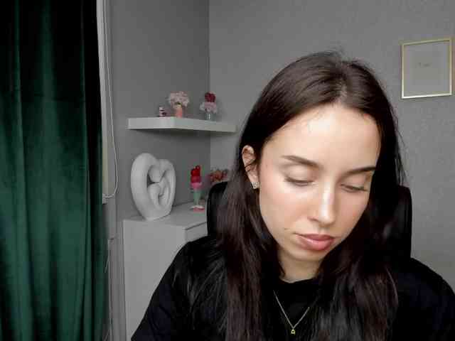 adeleLive webcam