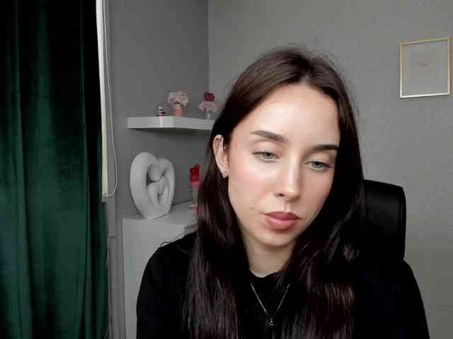adeleLive webcam
