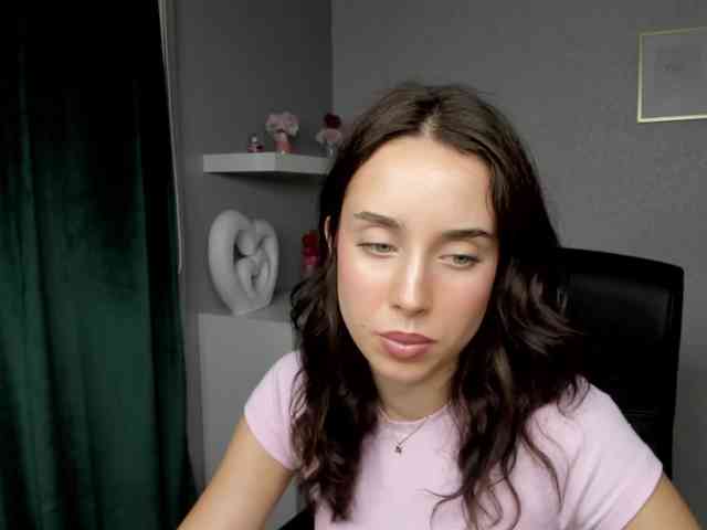 adeleLive webcam
