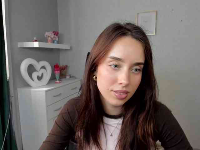 adeleLive webcam