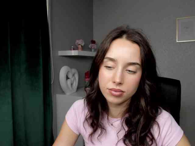 adeleLive webcam