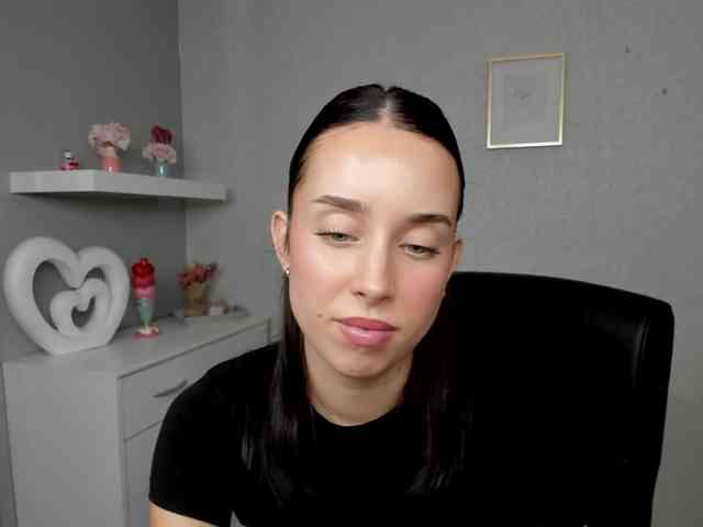 adeleLive webcam