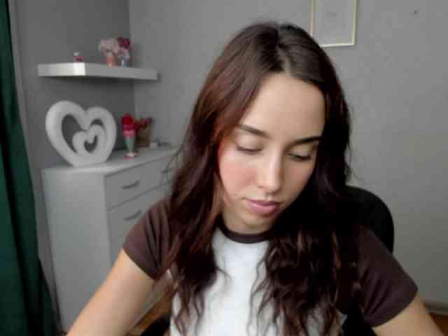 adeleLive webcam