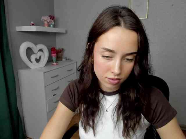 adeleLive webcam