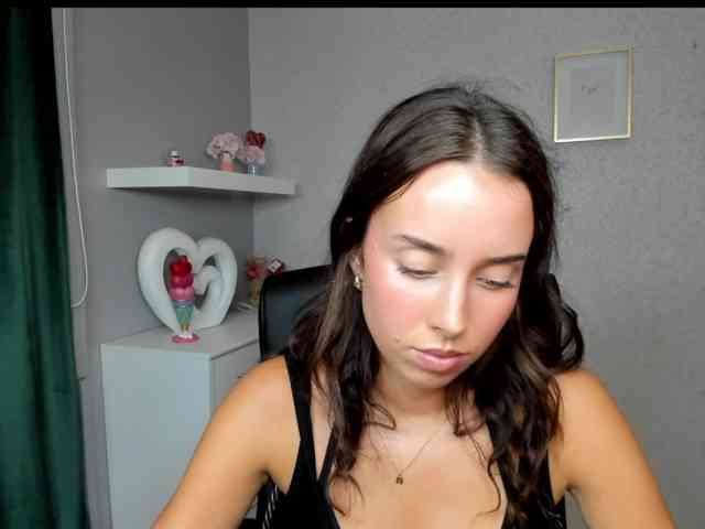 adeleLive webcam