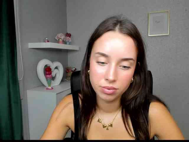 adeleLive webcam