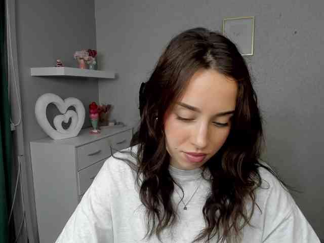 adeleLive webcam
