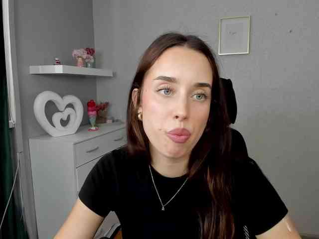 adeleLive webcam
