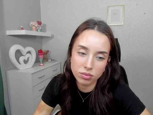 adeleLive webcam
