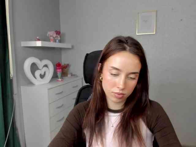 adeleLive webcam