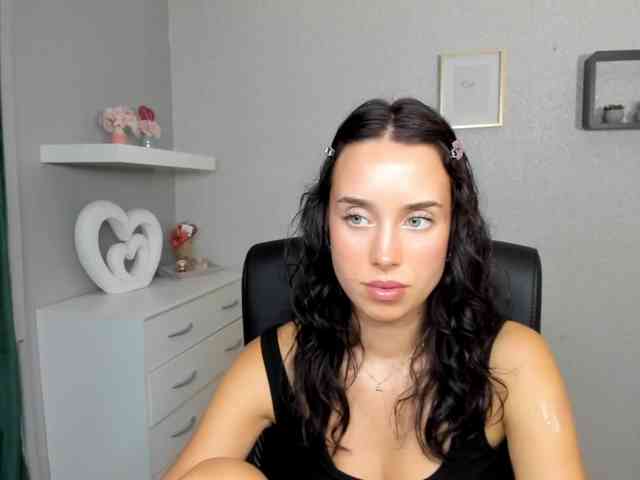 adeleLive Live Webcam on BongaCams