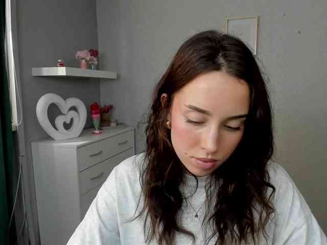 adeleLive webcam