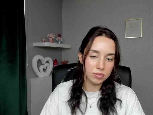 adeleLive webcam