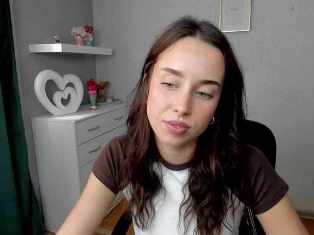 adeleLive webcam
