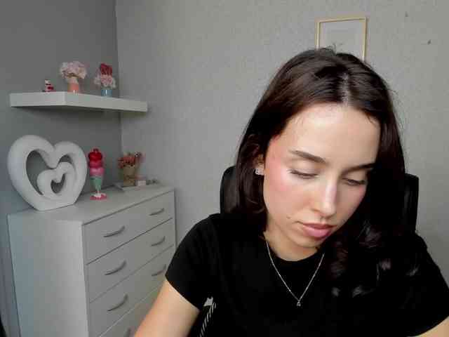 adeleLive webcam