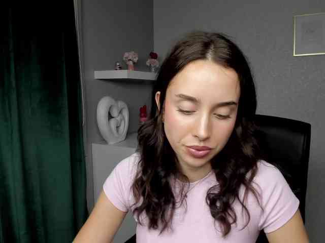 adeleLive webcam
