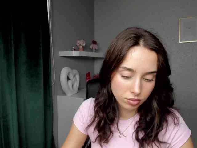 adeleLive webcam