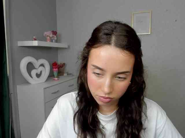 adeleLive webcam